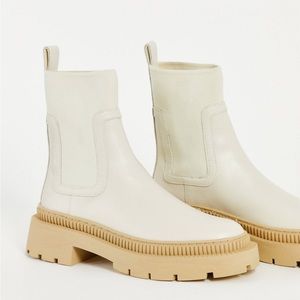Like NEW Mango rubberized sole chelsea boot in ecru